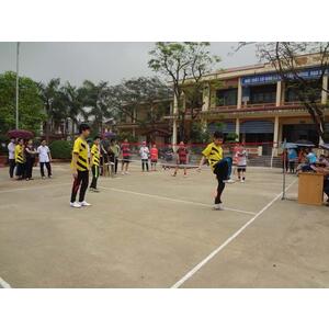 Giải đá cầu học sinh trường